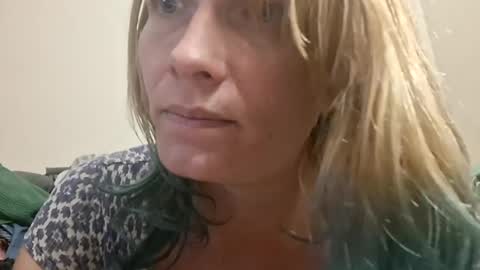 Snapshot of mcsam9288 chatting on August 2026 06:12:02 AM mcsam9288 online show from August 2026 06:12:02 AM