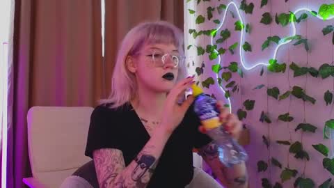 Roze online show from April 2026 08:00:02 AM