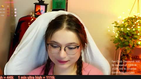 Snapshot of me_hanna chatting on December 2024 11:03:01 PM Hanna online show from December 2024 11:03:01 PM