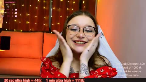 Snapshot of me_hanna chatting on December 2024 10:49:02 PM Hanna online show from December 2024 10:49:02 PM