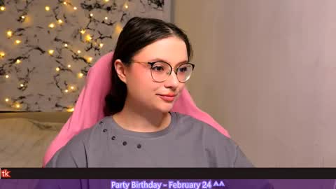 Snapshot of me_hanna chatting on February 2025 08:55:01 PM Hanna online show from February 2025 08:55:01 PM