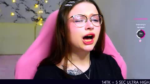 Snapshot of me_hanna chatting on March 2025 11:25:01 PM Hanna online show from March 2025 11:25:01 PM