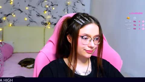 Snapshot of me_hanna chatting on March 2025 02:28:02 AM Hanna online show from March 2025 02:28:02 AM