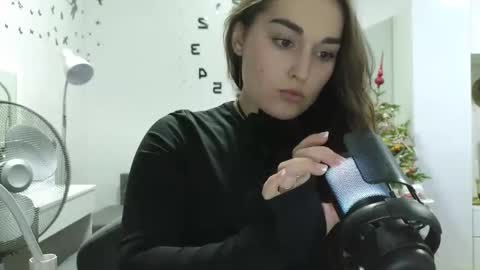 Snapshot of me_lissa_sun chatting on January 2025 04:36:01 PM Melissa online show from January 2025 04:36:01 PM