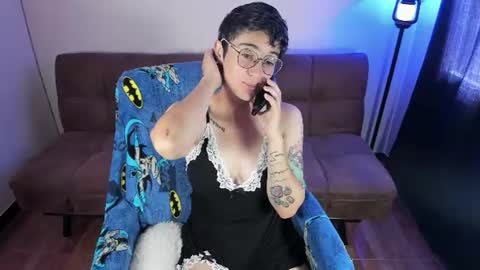 Snapshot of medianocheblue chatting on July 2026 03:38:01 PM medianocheblue online show from July 2026 03:38:01 PM