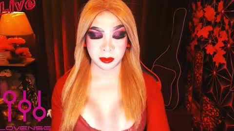 THE QUEEN ALPHA   Queen Medusa Prey online show from September 2025 05:23:01 PM