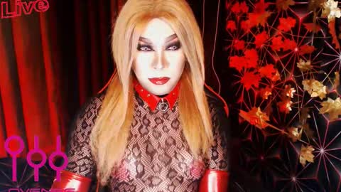 THE QUEEN ALPHA   Queen Medusa Prey online show from October 2025 07:32:01 PM