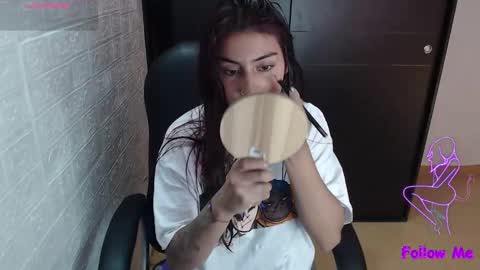 Snapshot of medussa_kat chatting on January 2025 07:10:02 PM Katrina online show from January 2025 07:10:02 PM