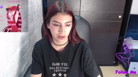 Snapshot of medussa_kat chatting on January 2025 09:54:01 PM Katrina online show from January 2025 09:54:01 PM