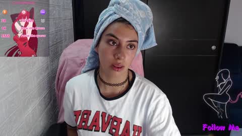 Snapshot of medussa_kat chatting on January 2025 09:18:01 PM Katrina online show from January 2025 09:18:01 PM