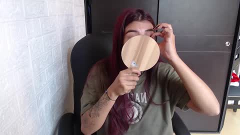 Snapshot of medussa_kat chatting on February 2025 08:21:01 PM Katrina online show from February 2025 08:21:01 PM