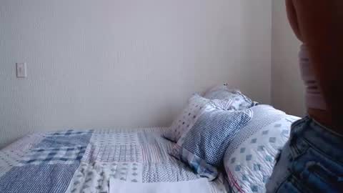 Snapshot of meehturt chatting on March 2025 09:45:02 PM anna online show from March 2025 09:45:02 PM