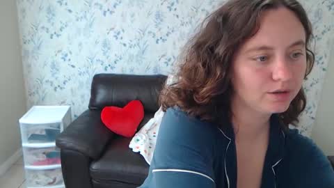 Meeka Peeka online show from February 2026 01:09:02 PM