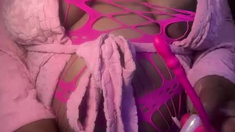 Southern Peach online show from July 2026 02:02:01 AM