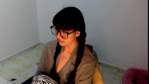 Meg4n Miauuuu online show from May 2026 12:22:01 PM
