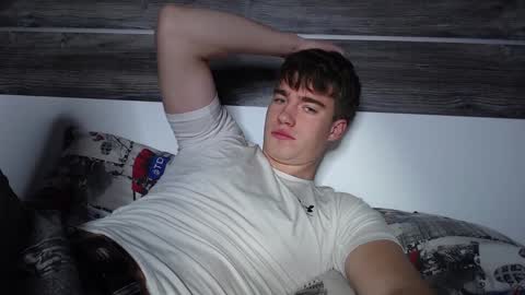 Max online show from December 2024 05:48:01 AM