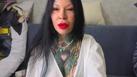 Snapshot of megan_blackmoon chatting on May 2026 06:07:02 AM Helena Tuman online show from May 2026 06:07:02 AM