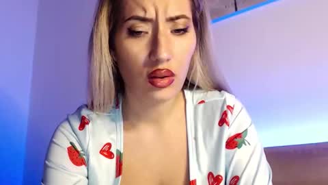 Megan Blazee  online show from October 2025 11:14:01 PM