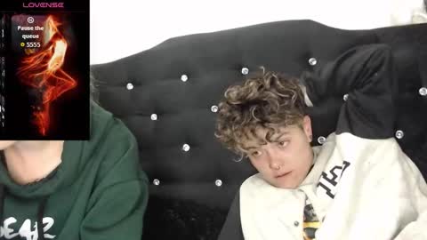 Snapshot of megan_coop3r_ chatting on November 2025 03:28:01 AM Megan and sophi online show from November 2025 03:28:01 AM