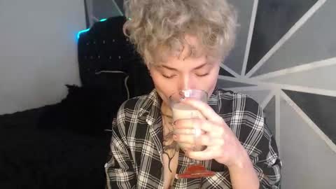 Snapshot of megan_coop3r_ chatting on December 2025 08:49:01 PM Megan and sophi online show from December 2025 08:49:01 PM