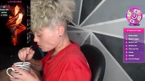 Snapshot of megan_coop3r_ chatting on January 2026 09:42:02 PM Megan and sophi online show from January 2026 09:42:02 PM