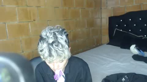 Megan and sophi online show from April 2026 02:40:02 AM