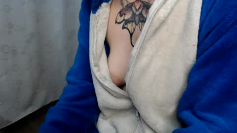 Megan and sophi online show from July 2026 09:38:02 AM
