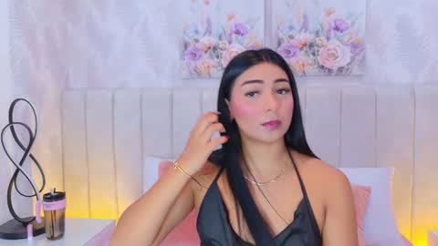 Carolina Paez online show from July 2026 12:19:01 PM