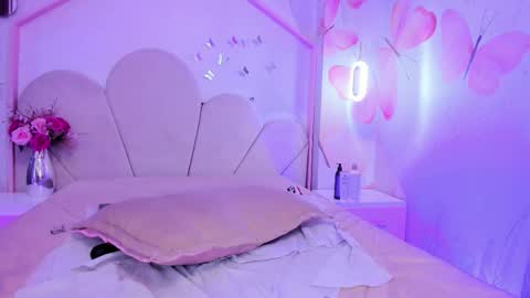 Megan online show from January 2026 04:59:01 AM