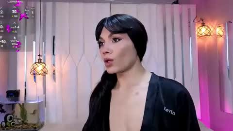 megan do santos online show from June 2026 07:37:01 PM