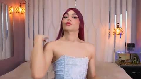 megan do santos online show from July 2026 07:50:02 PM