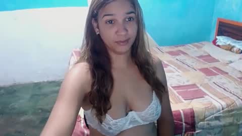 Snapshot of megan_little_ chatting on December 2024 06:09:01 PM amanda online show from December 2024 06:09:01 PM