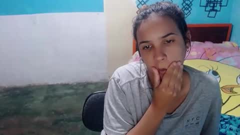 Snapshot of megan_little_ chatting on January 2025 03:00:02 AM amanda online show from January 2025 03:00:02 AM