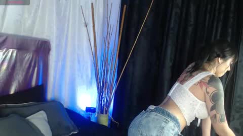 Snapshot of megan_lr chatting on September 2025 01:22:02 AM Valentina online show from September 2025 01:22:02 AM