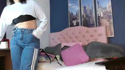 Valentina online show from June 2026 01:43:02 AM