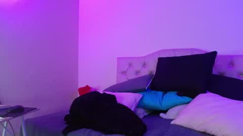 Valentina online show from July 2026 01:52:01 AM