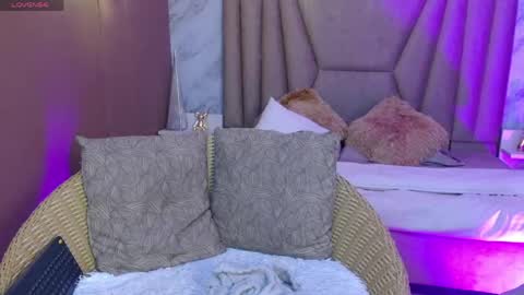 megan_saint online show from May 2026 01:51:02 PM