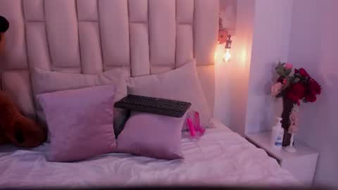 Megan Stone online show from July 2026 12:31:01 PM