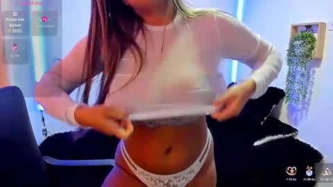 Snapshot of megan_stacked chatting on November 2025 09:36:01 PM Megan online show from November 2025 09:36:01 PM