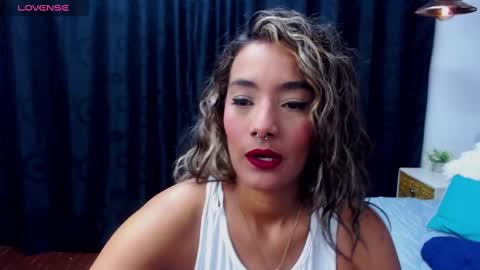 M E G A N   online show from December 2024 08:33:01 PM