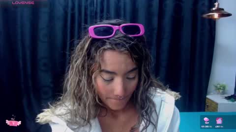 M E G A N   online show from December 2024 07:52:02 PM