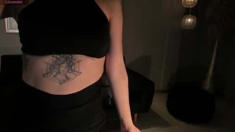 Megan Cross online show from November 2025 03:28:01 AM