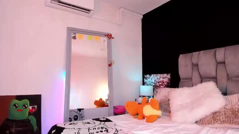 Snapshot of meganfooster chatting on February 2026 06:26:01 AM Emma Cyrus online show from February 2026 06:26:01 AM