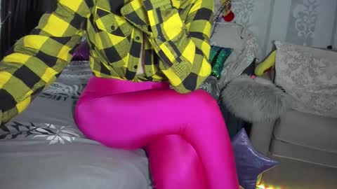 Snapshot of meganfox3325 chatting on February 2026 07:57:02 AM Nicki--------- Welcome to my Room online show from February 2026 07:57:02 AM