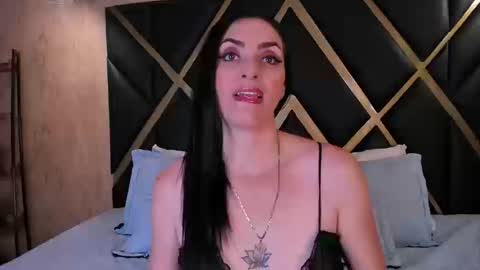 Megan Hofman online show from September 2025 08:31:02 PM