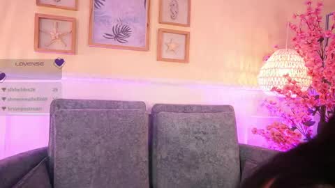 Megan Lowell online show from May 2026 07:08:01 PM
