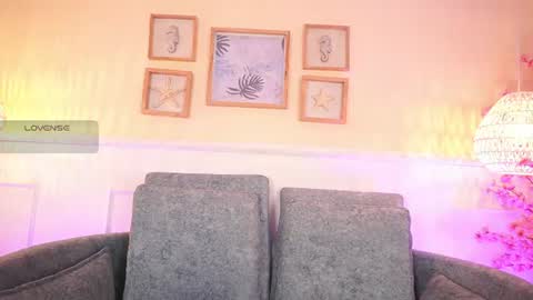 Megan Lowell online show from July 2026 11:39:02 AM