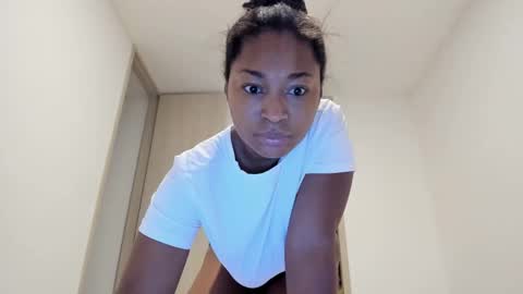 Snapshot of meganmir1 chatting on January 2025 12:17:01 AM meganmir1 online show from January 2025 12:17:01 AM