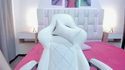 Megan Queen online show from March 2026 01:44:02 PM