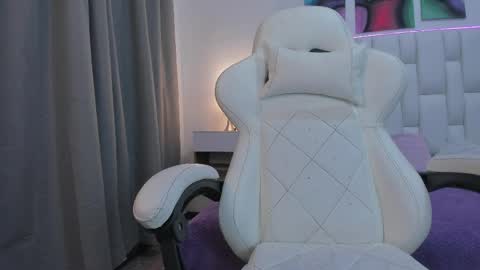 Megan Queen online show from April 2026 12:28:01 PM